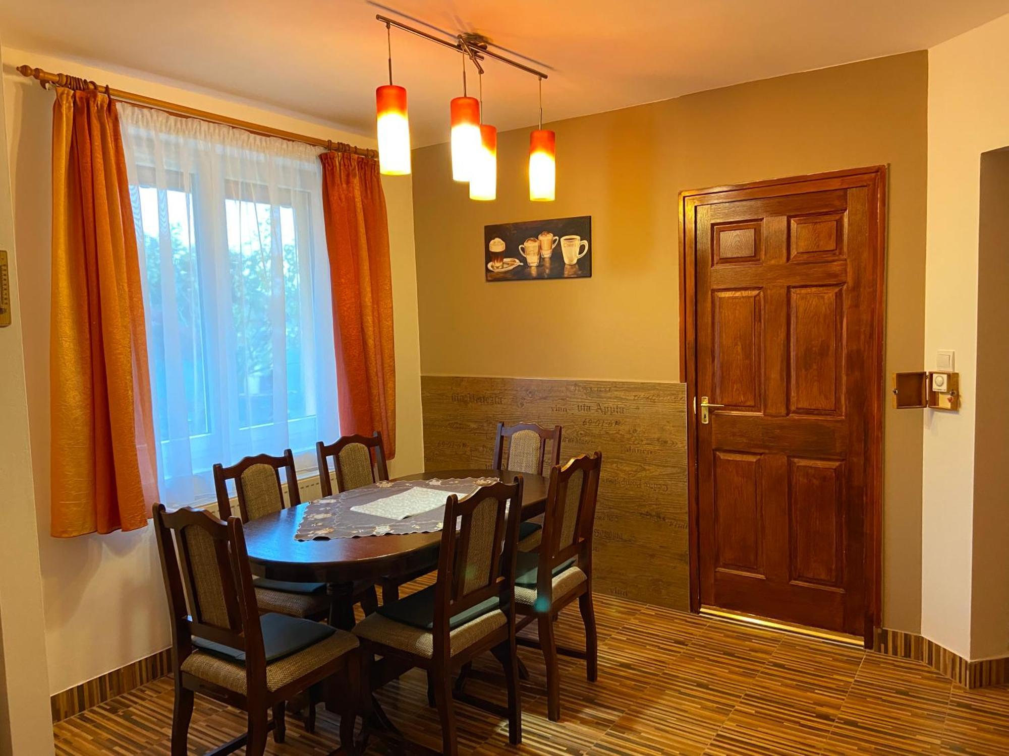 Vadrozsa Vendeghaz-Apartman Demjen Bagian luar foto